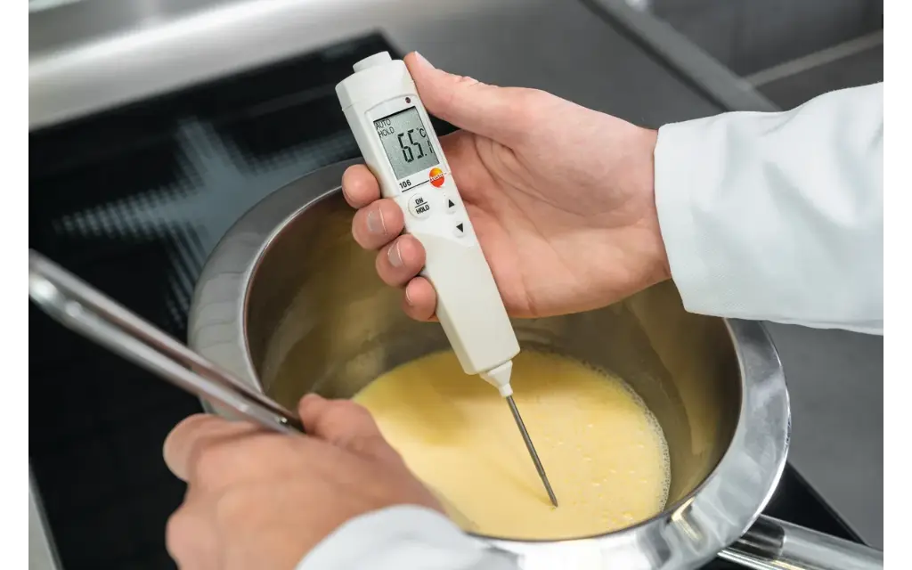 Testo 106 Kernthermometer met Kalibratieprotocol Wit